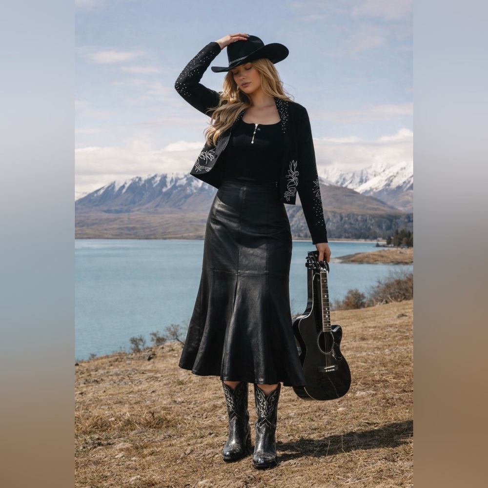 Vintage Deerskin Trading PostBlack 100% Leather Midi Skirt Size 14 EUC
